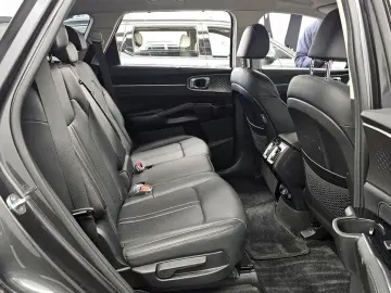 2022 Kia Sorento с пробегом 83 385 км