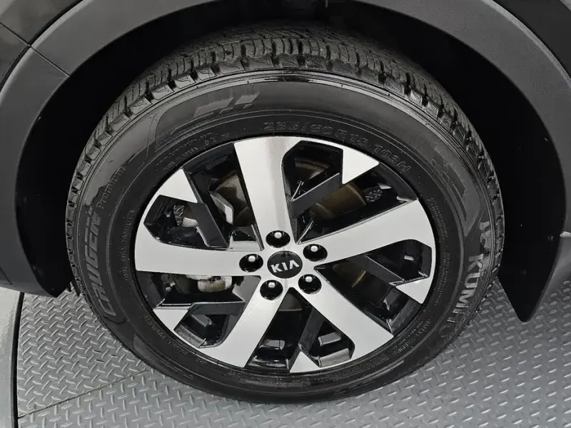 2021 Kia Sorento с пробегом 93 883 км