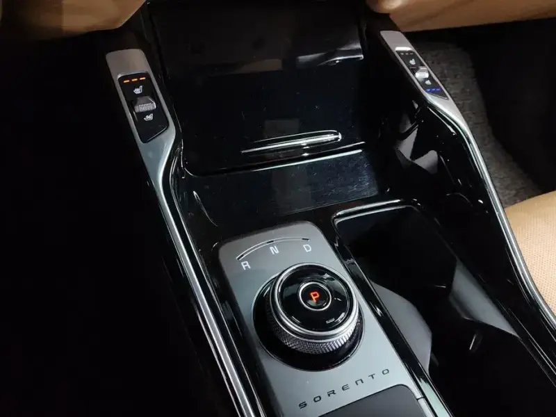 2022 Kia Sorento с пробегом 131 521 км