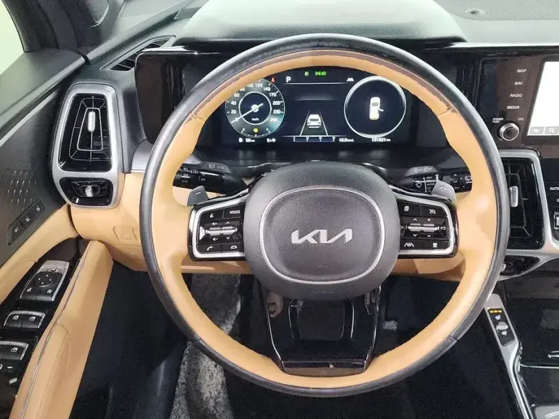 2022 Kia Sorento с пробегом 131 521 км
