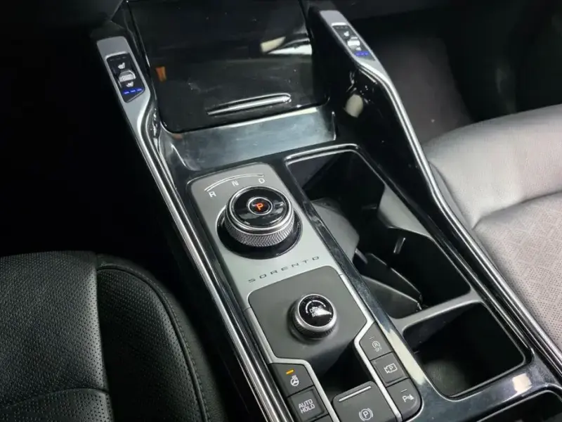 2022 Kia Sorento с пробегом 142 203 км