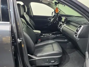 2022 Kia Sorento с пробегом 142 203 км