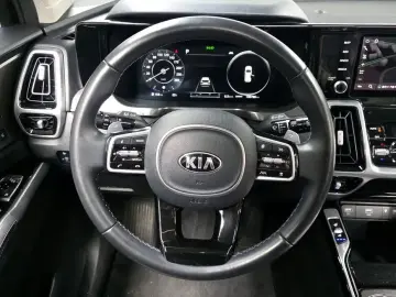 2021 Kia Sorento с пробегом 136 786 км