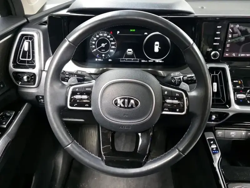 2021 Kia Sorento с пробегом 136 786 км