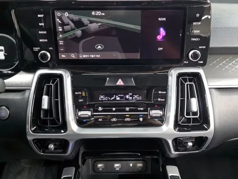2021 Kia Sorento с пробегом 136 786 км
