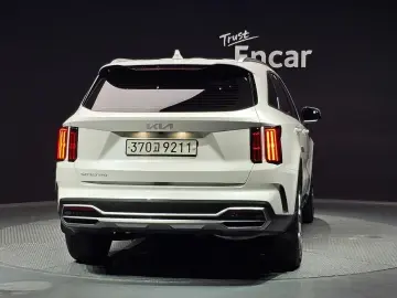 2023 Kia Sorento с пробегом 42 869 км