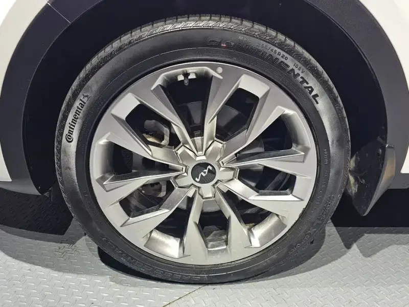 2023 Kia Sorento с пробегом 42 869 км