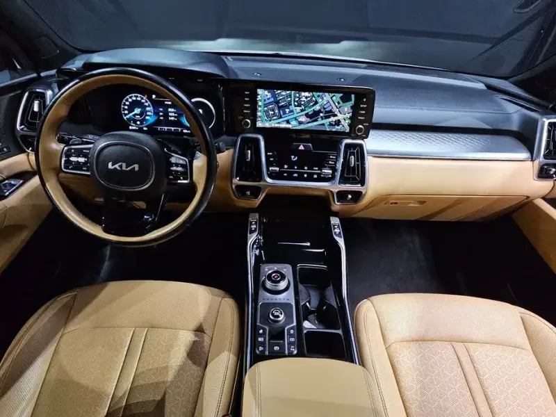 2023 Kia Sorento с пробегом 42 869 км