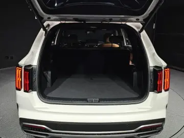 2023 Kia Sorento с пробегом 42 869 км