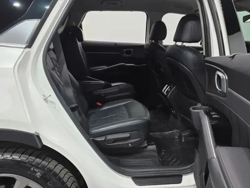 2020 Kia Sorento с пробегом 104 049 км
