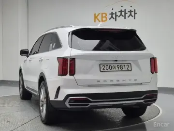 2022 Kia Sorento с пробегом 122 633 км