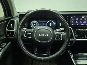 2022 Kia Sorento с пробегом 122 633 км