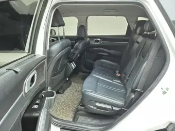 2022 Kia Sorento с пробегом 122 633 км