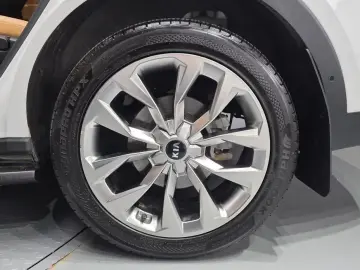 2020 Kia Sorento с пробегом 81 328 км