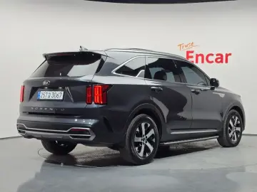 2021 Kia Sorento с пробегом 104 670 км