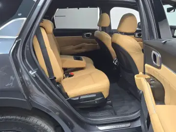 2021 Kia Sorento с пробегом 104 670 км