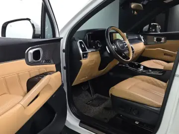 2022 Kia Sorento с пробегом 25 901 км