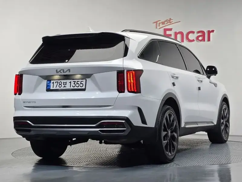 2022 Kia Sorento с пробегом 19 811 км