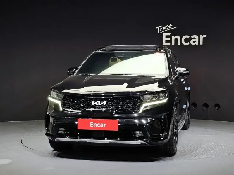 2023 Kia Sorento с пробегом 67 611 км