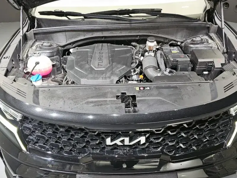 2023 Kia Sorento с пробегом 67 611 км