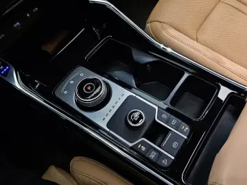 2023 Kia Sorento с пробегом 67 611 км
