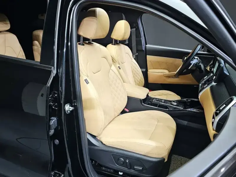 2023 Kia Sorento с пробегом 67 611 км