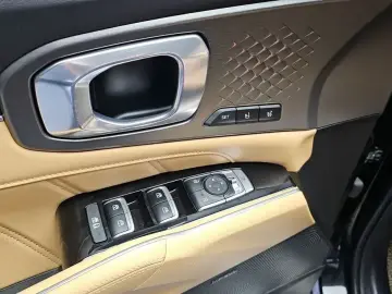 2023 Kia Sorento с пробегом 67 611 км
