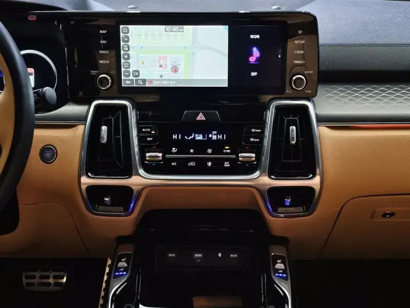 2023 Kia Sorento с пробегом 67 611 км