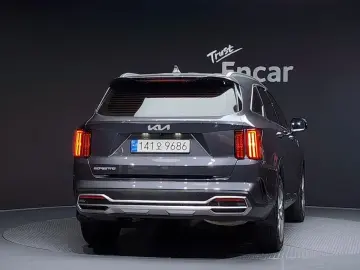 2023 Kia Sorento с пробегом 64 781 км