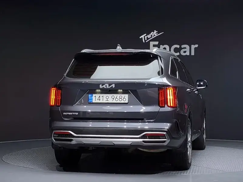 2023 Kia Sorento с пробегом 64 781 км