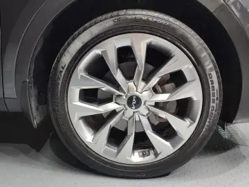 2023 Kia Sorento с пробегом 64 781 км