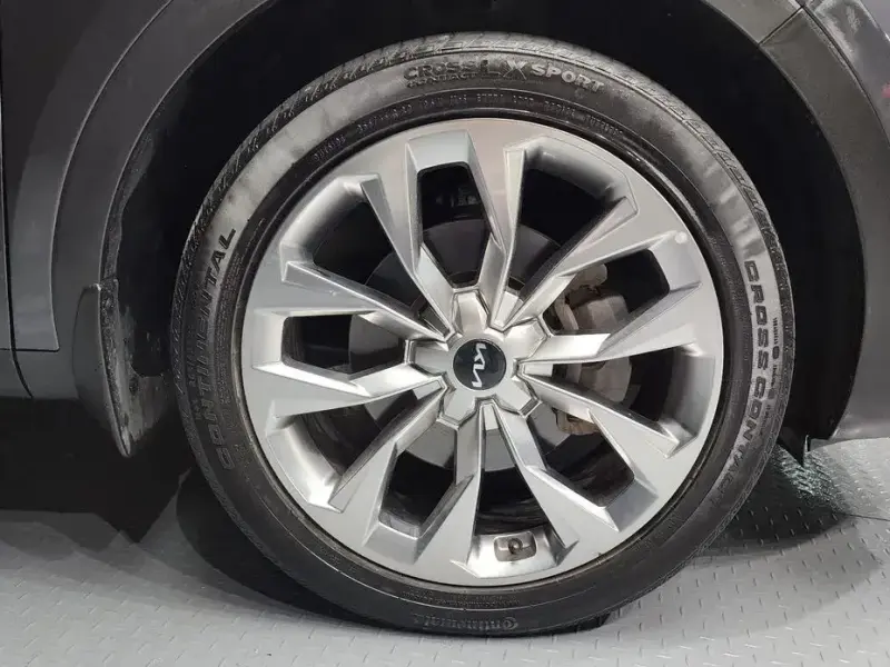 2023 Kia Sorento с пробегом 64 781 км