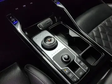 2023 Kia Sorento с пробегом 64 781 км