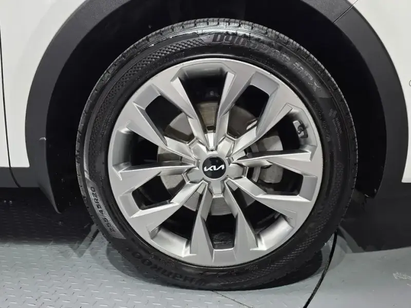2023 Kia Sorento с пробегом 90 751 км
