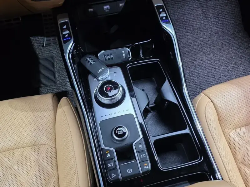 2023 Kia Sorento с пробегом 90 751 км