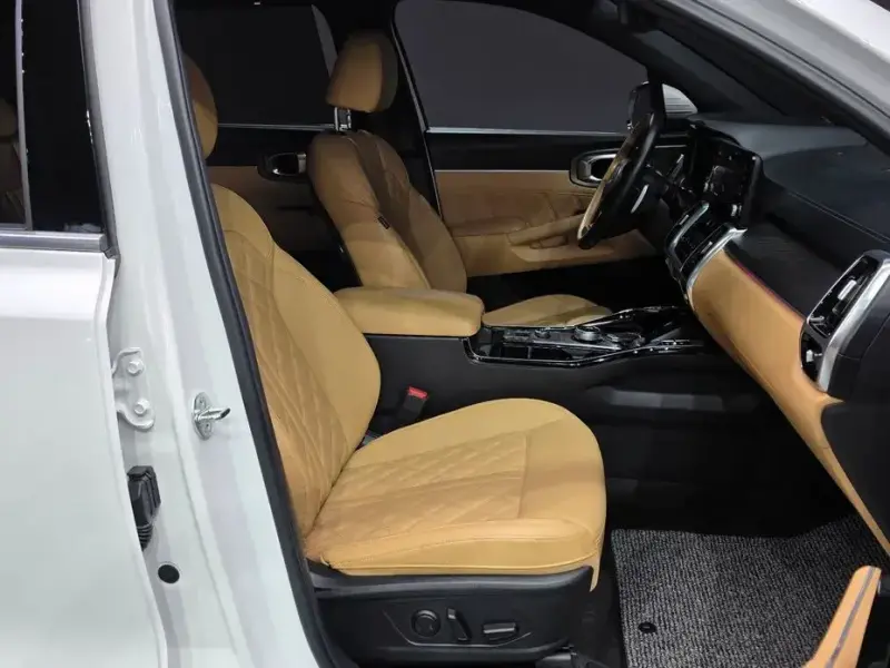 2023 Kia Sorento с пробегом 90 751 км