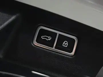 2023 Kia Sorento с пробегом 90 751 км