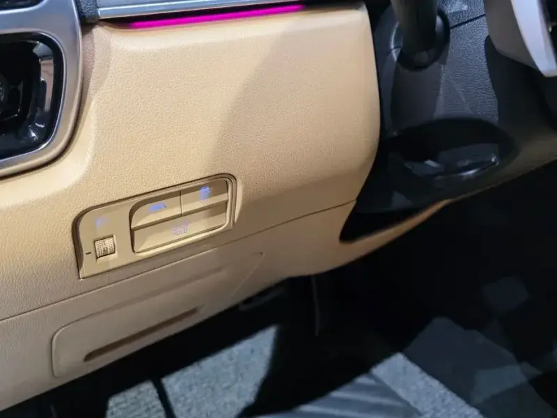2023 Kia Sorento с пробегом 90 751 км