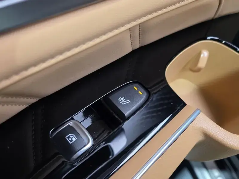 2023 Kia Sorento с пробегом 90 751 км