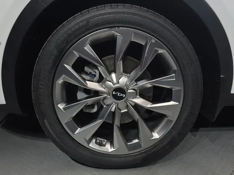 2022 Kia Sorento с пробегом 81 932 км