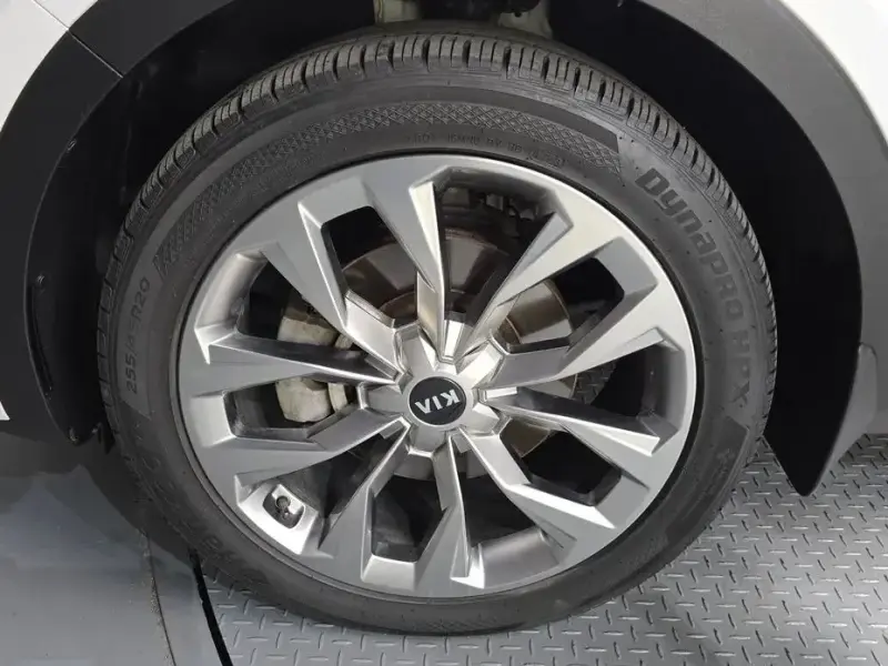 2020 Kia Sorento с пробегом 137 325 км