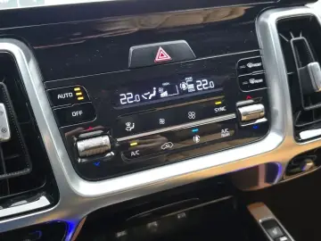 2020 Kia Sorento с пробегом 137 325 км