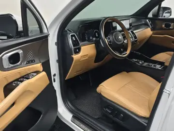 2020 Kia Sorento с пробегом 104 281 км