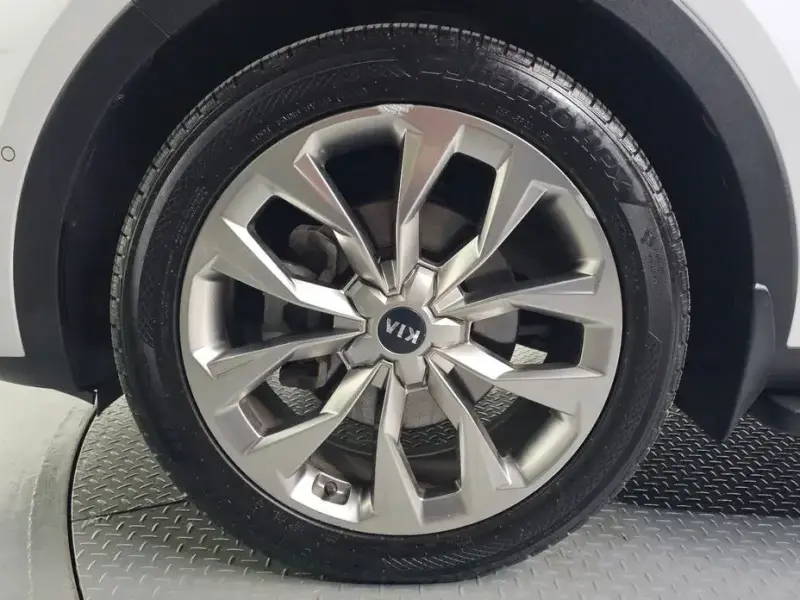2020 Kia Sorento с пробегом 120 854 км