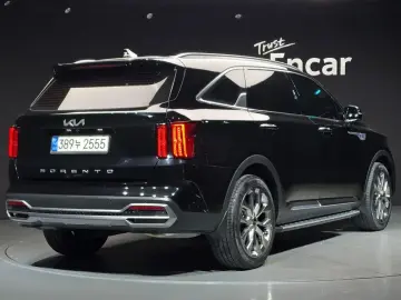 2022 Kia Sorento с пробегом 8 415 км