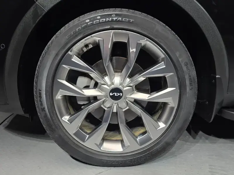 2022 Kia Sorento с пробегом 8 415 км