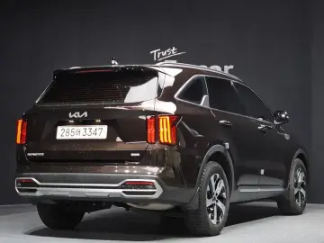2023 Kia Sorento с пробегом 114 204 км