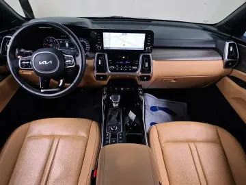 2023 Kia Sorento с пробегом 114 204 км