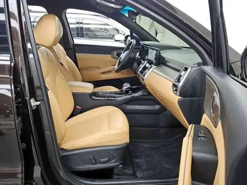 2023 Kia Sorento с пробегом 114 204 км