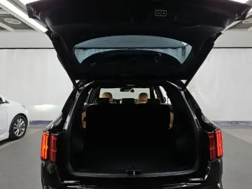 2023 Kia Sorento с пробегом 114 204 км